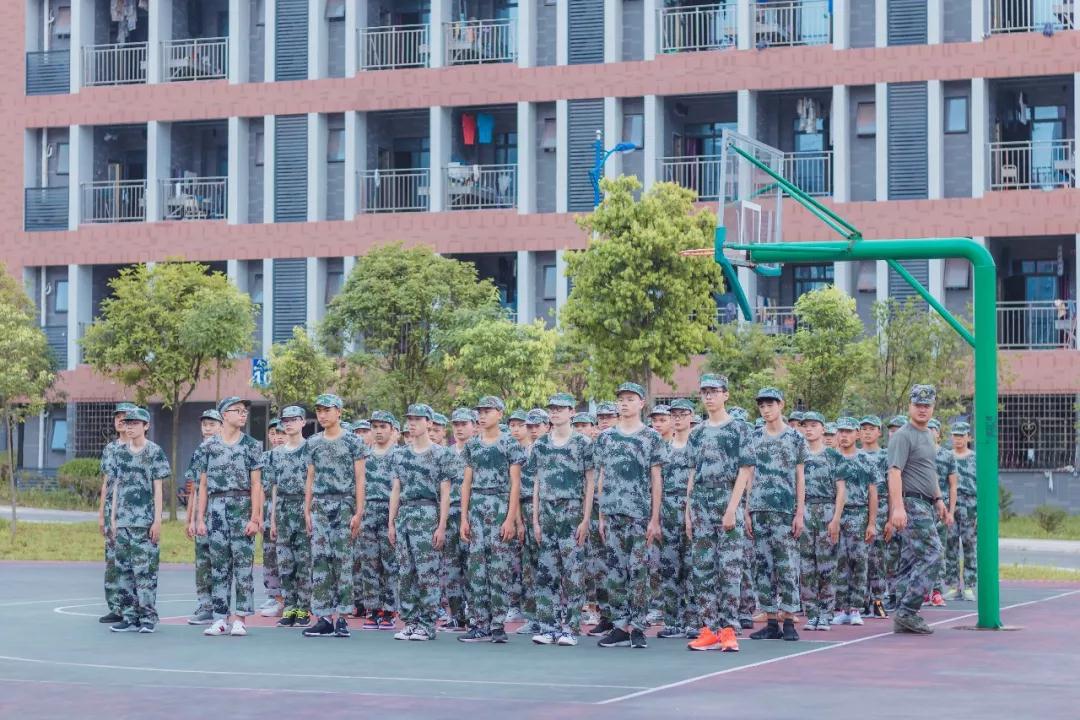 军训季丨第二批新生军训第三天，你看到你自己了嘛？(图3)