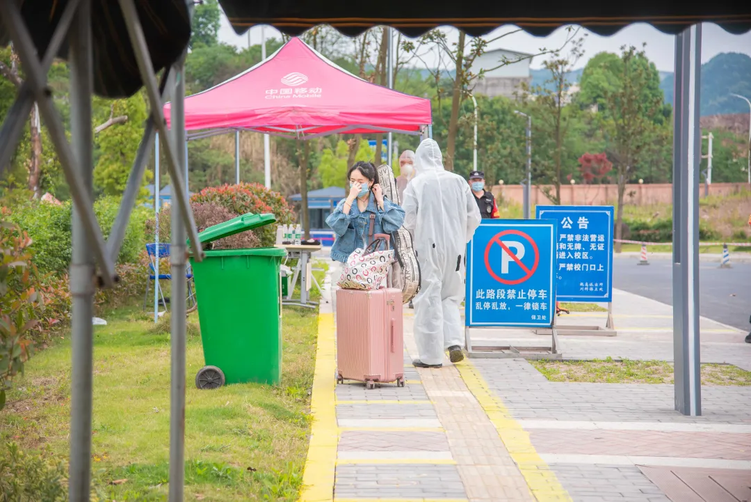 四川省经济管理学校开学啦，三年级学生率先返校学习~(图9)