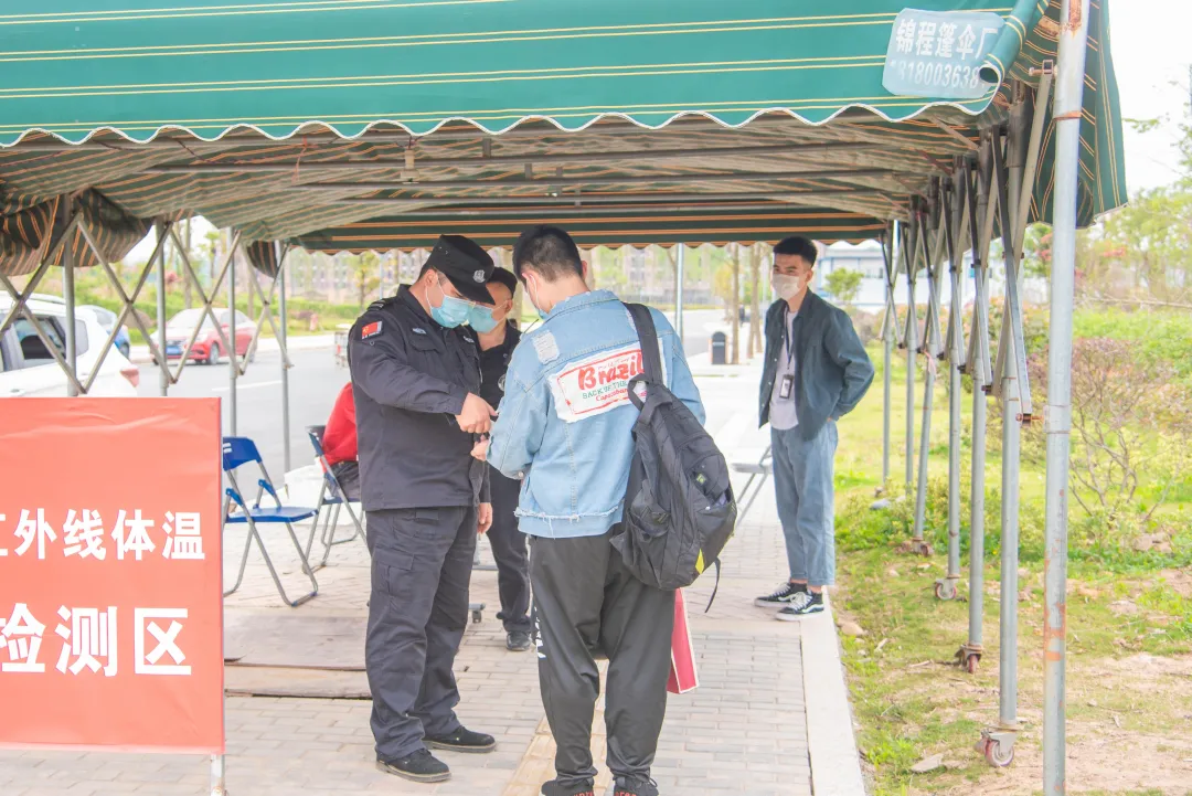 四川省经济管理学校开学啦，三年级学生率先返校学习~(图12)